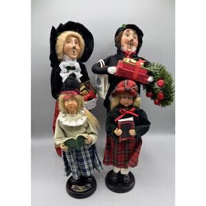 Byers Choice Carolers Crabtree & Evelyn 1996 & Two Sopranos Holiday Christmas
